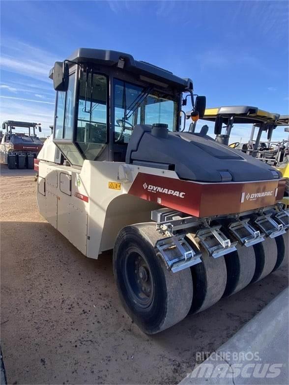 Dynapac CP2700 Pneumatikové valce