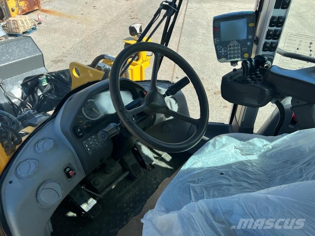 Volvo L 120 H Kolesové nakladače