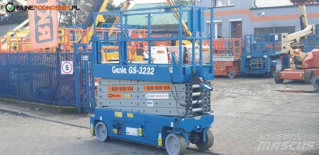 Genie GS 3232 Nožnicové zdvíhacie plošiny