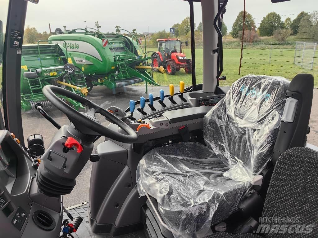 Kubota M6-142 Traktory