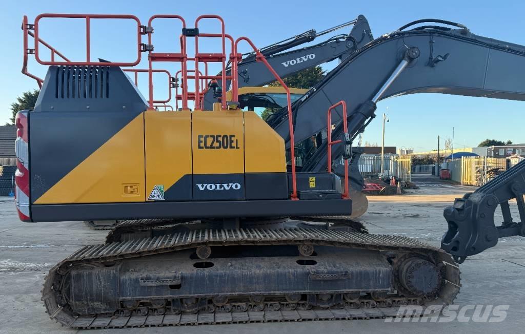 Volvo EC 250 EL Pásové rýpadlá