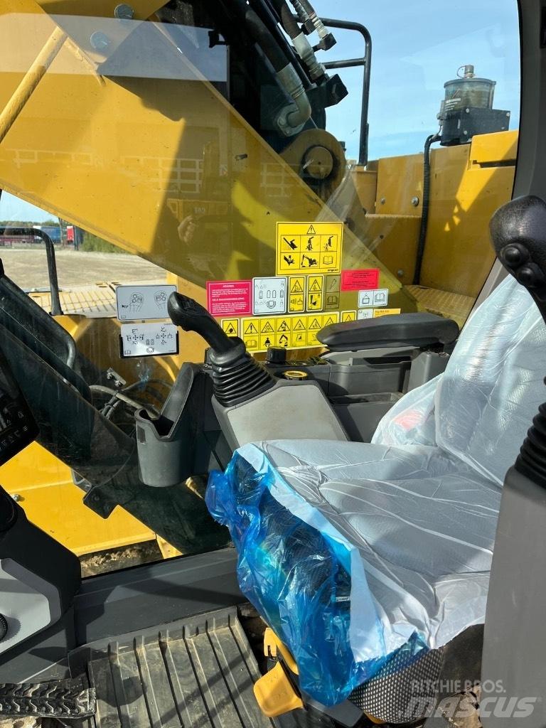 CAT 325 Pásové rýpadlá
