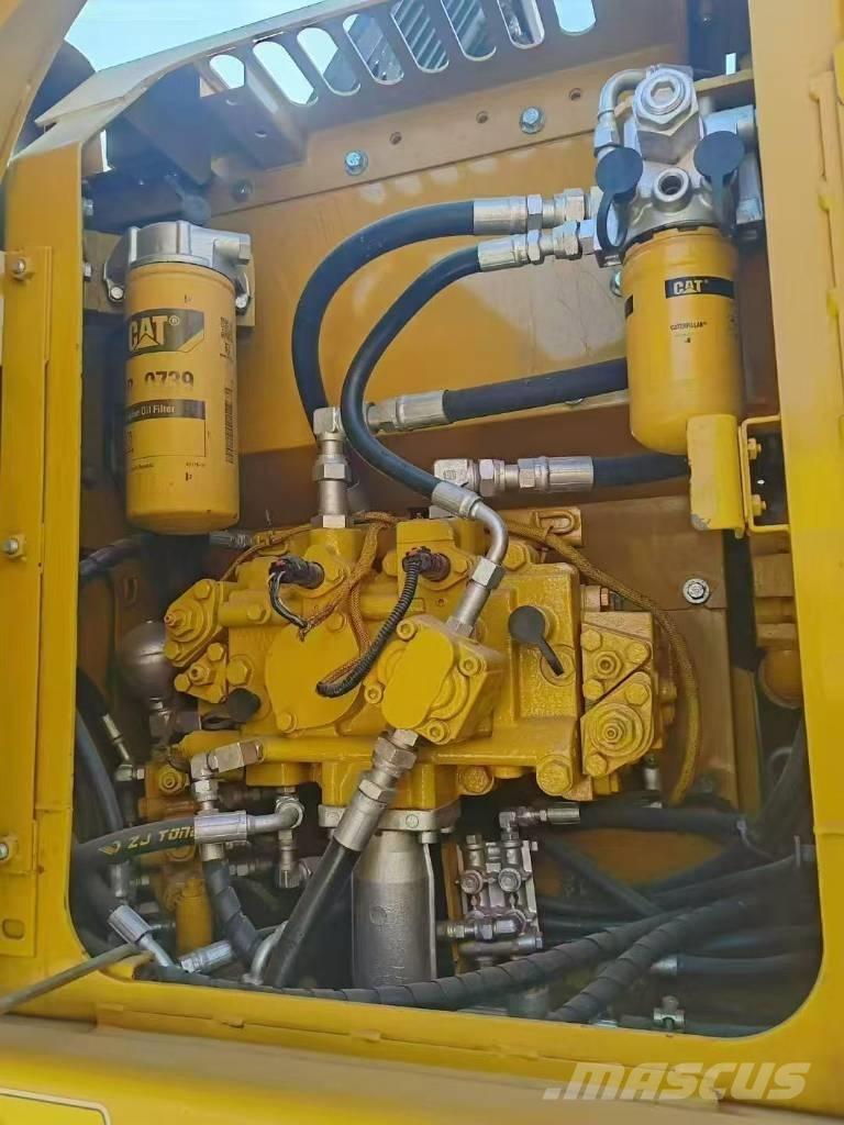 CAT 312 D Pásové rýpadlá