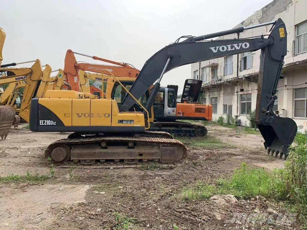 Volvo EC210 Pásové rýpadlá