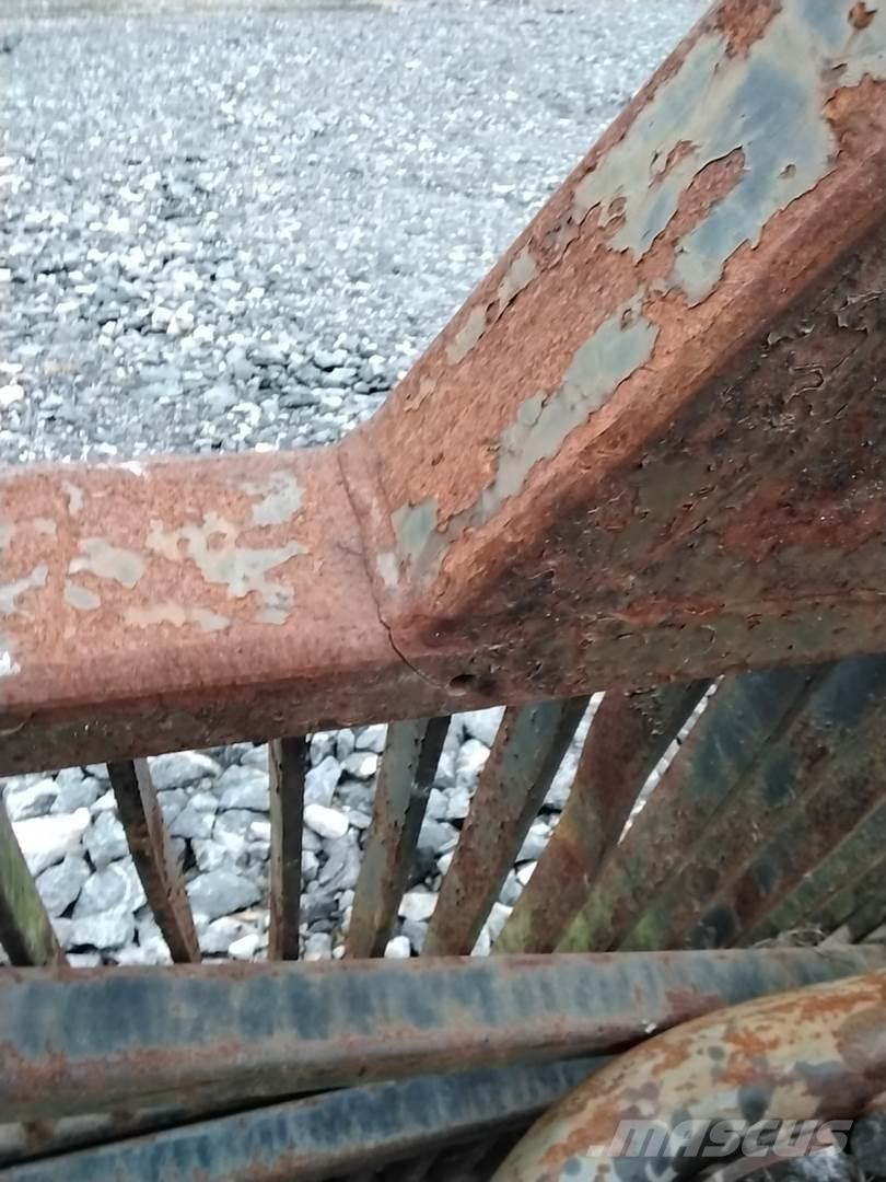 Valmet 860 Ďalšie komponenty