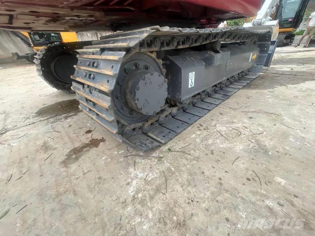 Takeuchi TB180C Pásové rýpadlá