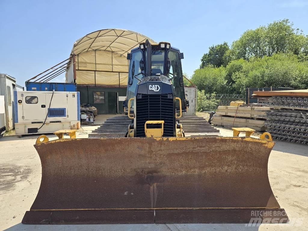 CAT D 3 LGP Pásové dozéry
