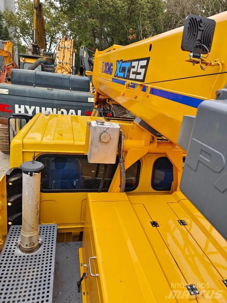 XCMG XCT 25L5-1 Univerzálne terénne žeriavy