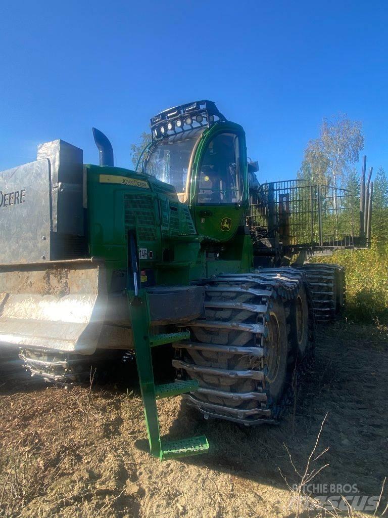 John Deere 1910G Lesné traktory