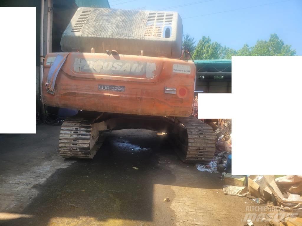 Doosan DX 300 LCA Pásové rýpadlá