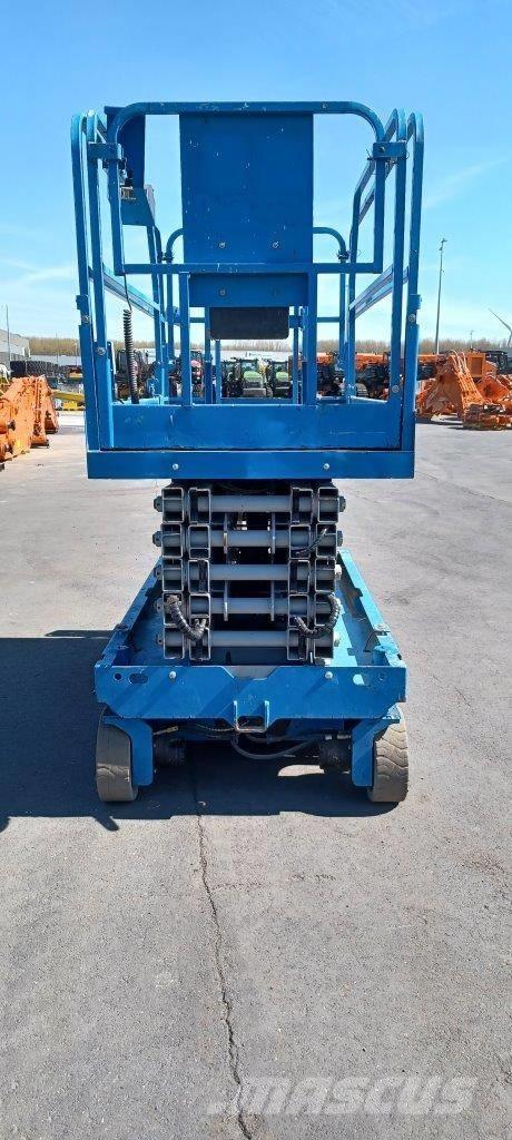 GENIE GS4047 Nožnicové zdvíhacie plošiny