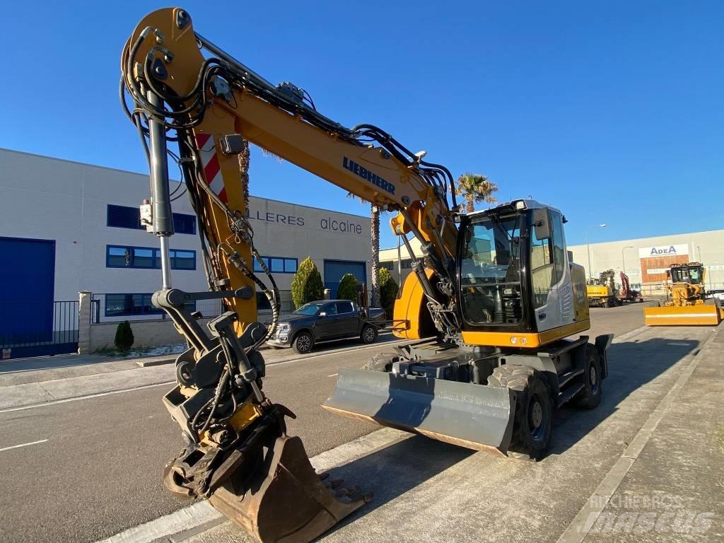 Liebherr A 914 Kolesové rýpadlá