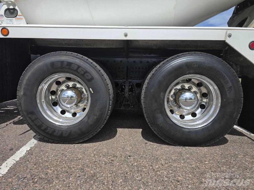 Kenworth T 880 Ďalšie nákladné vozidlá