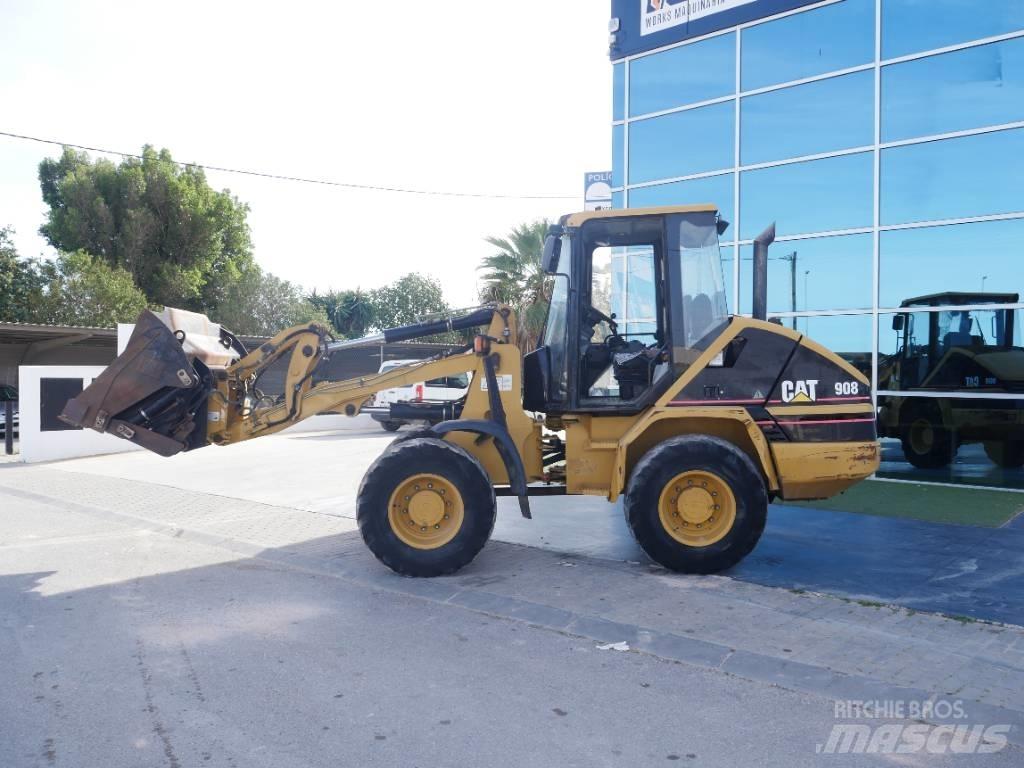 CAT 908 Kolesové nakladače