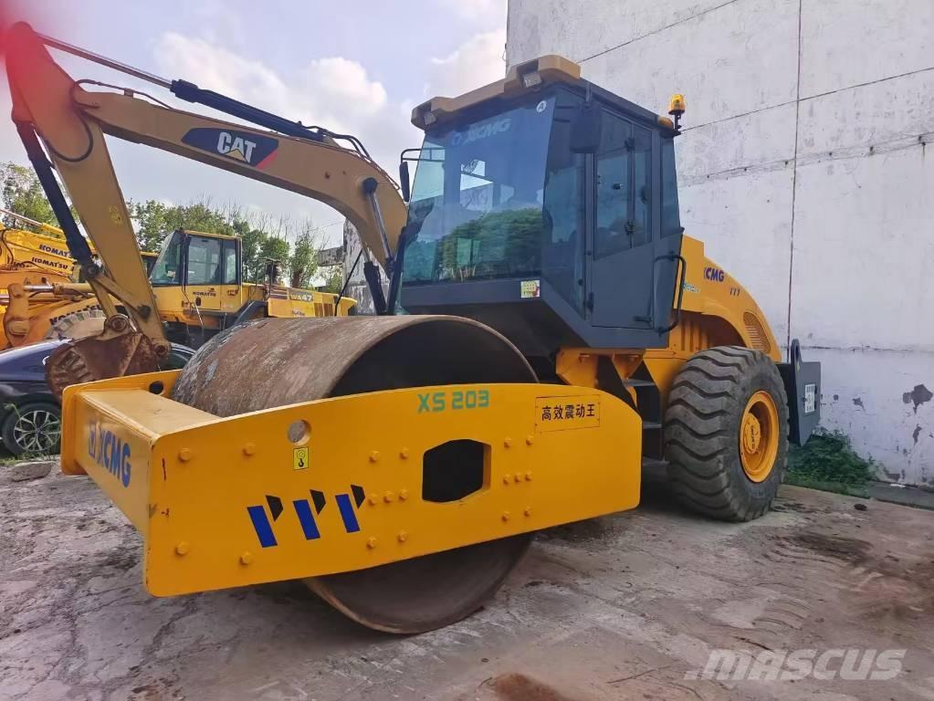XCMG XS 203 J Ťahačové valce