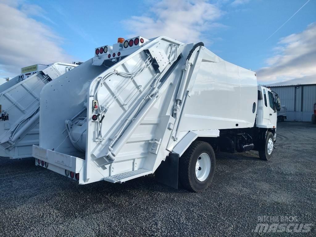 Mitsubishi Fuso Smetiarske vozidlá