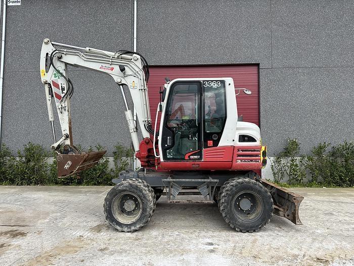 Takeuchi TB295W Kolesové rýpadlá
