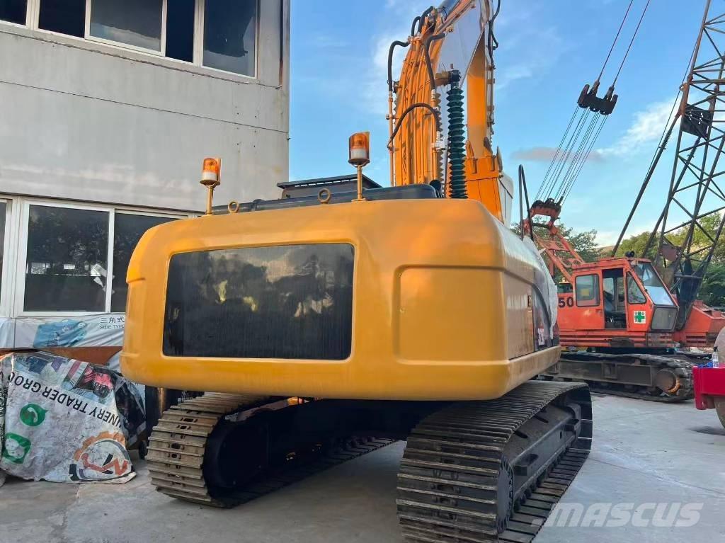 CAT 320 D Pásové rýpadlá