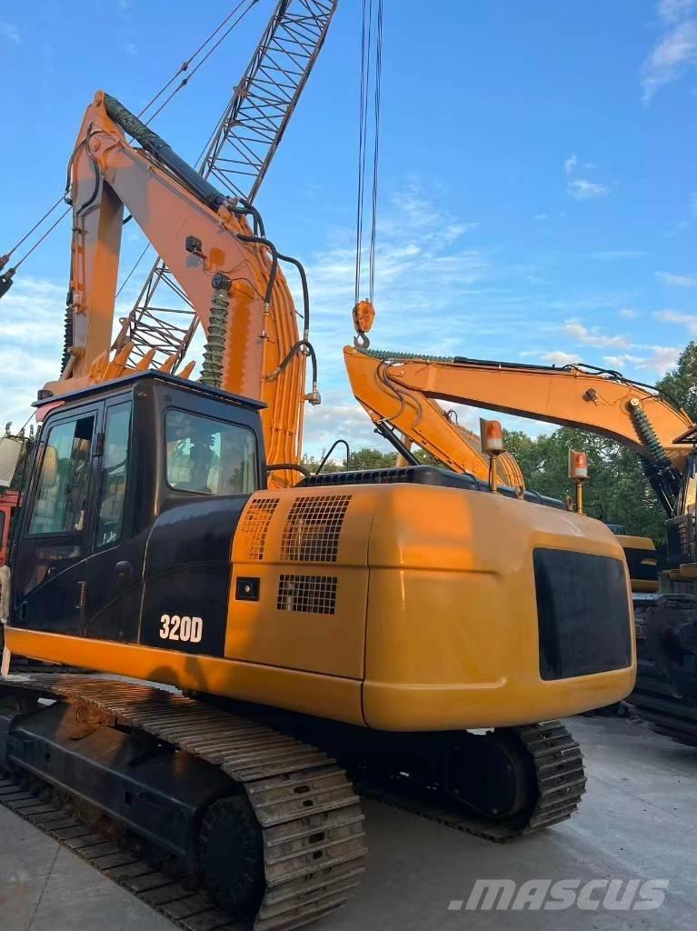 CAT 320 D Pásové rýpadlá