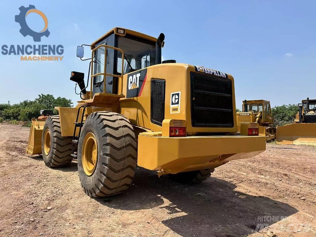 CAT 950G Kolesové nakladače