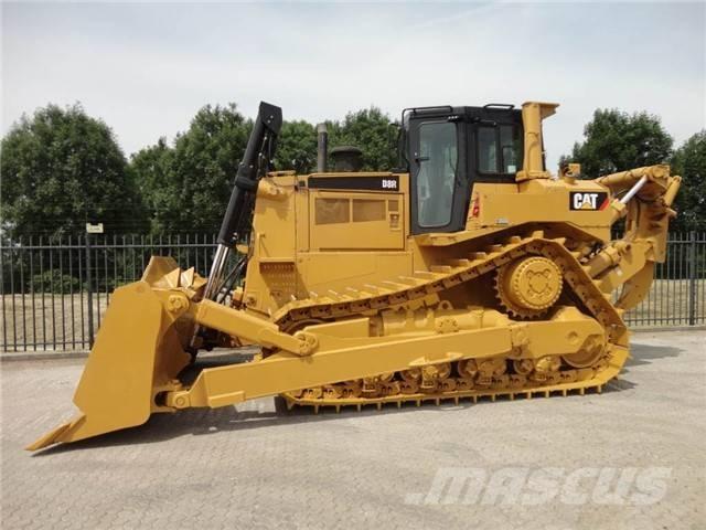 CAT D 8 R Pásové dozéry
