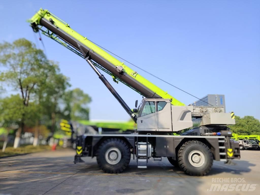 Zoomlion ZRT 600 Univerzálne terénne žeriavy