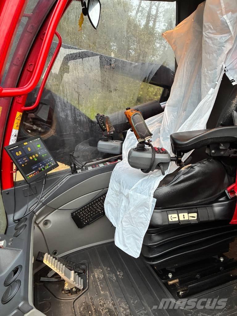 Komatsu 901 Harvestory