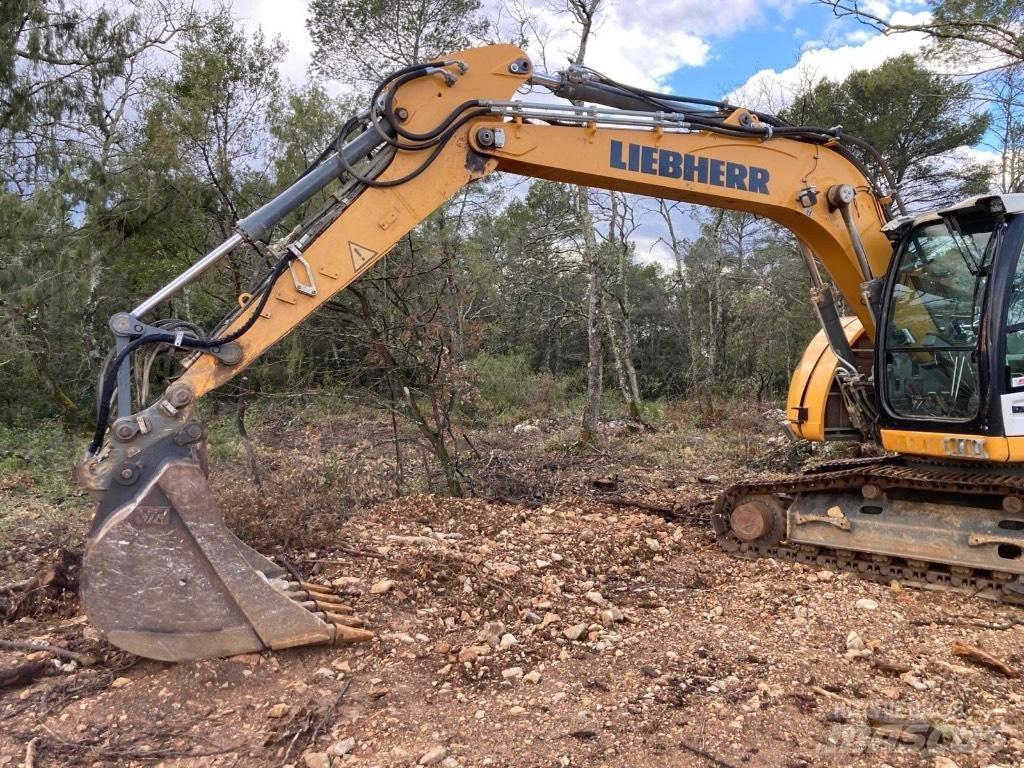 Liebherr 914 compact Pásové rýpadlá