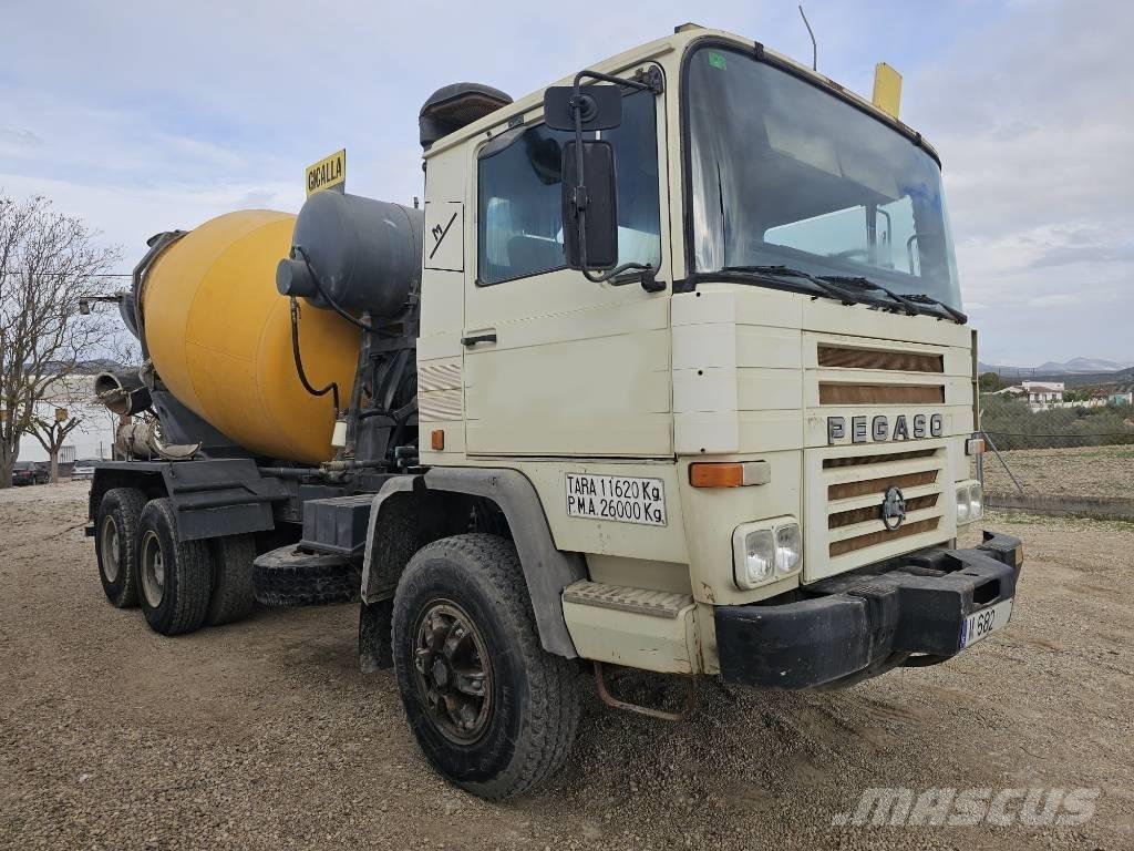 Pegaso 2323k Nákladné autá s čerpadlami betónu
