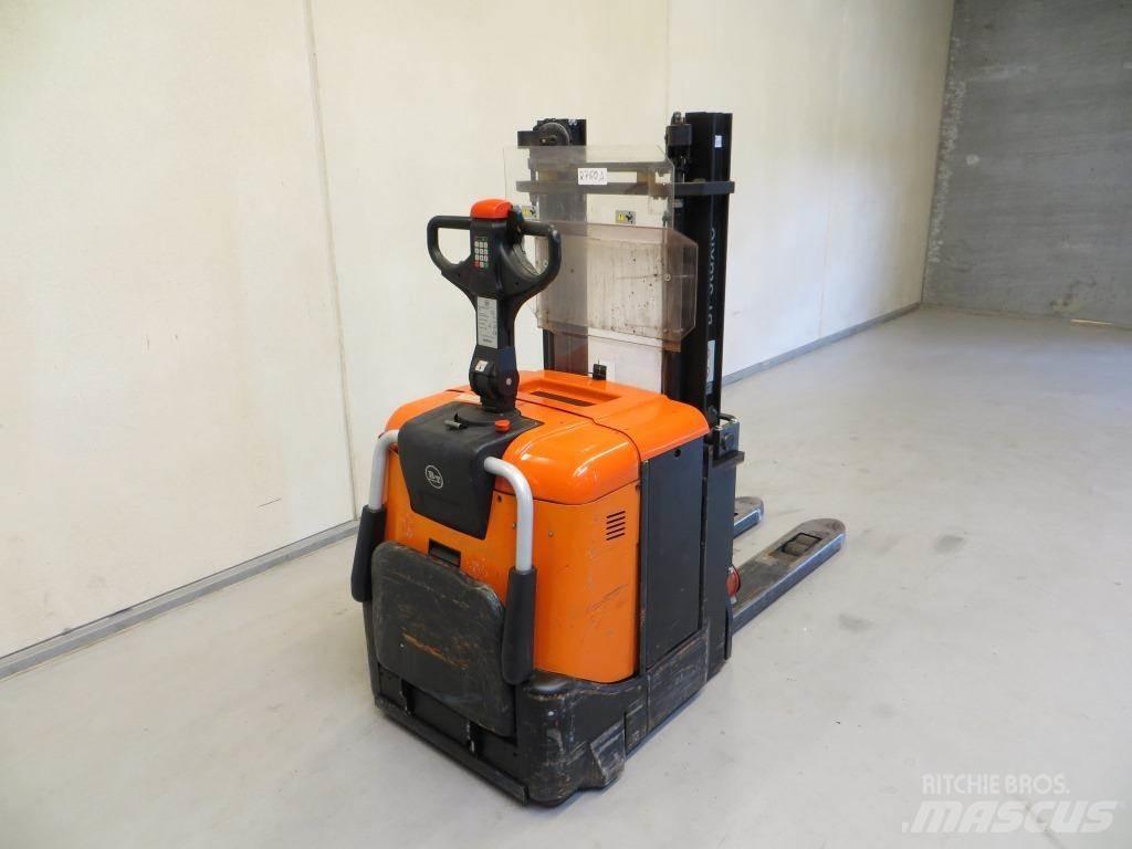 BT SPE125 Samohybné vozíky