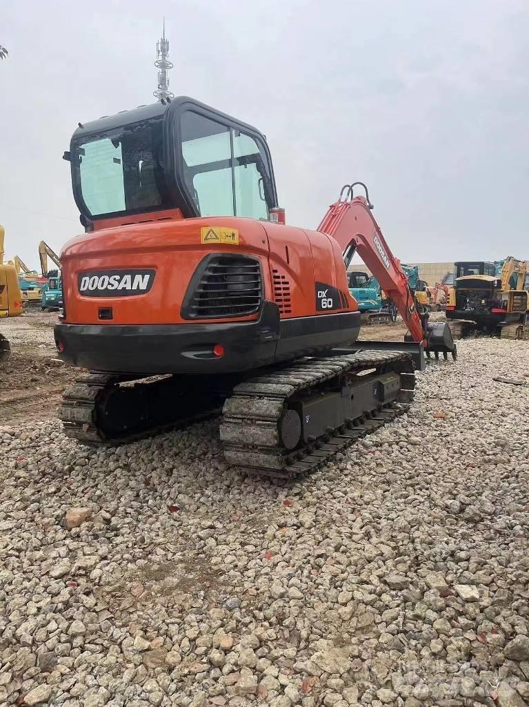 Doosan DX60 Mini rýpadlá < 7t