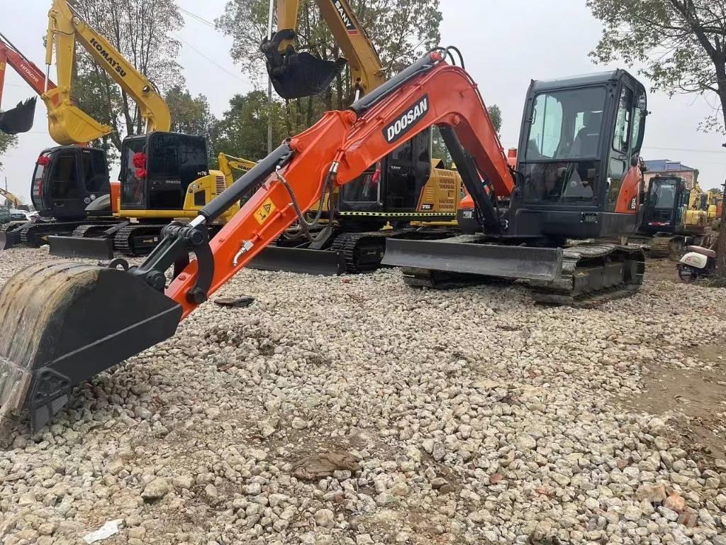 Doosan DX60 Mini rýpadlá < 7t