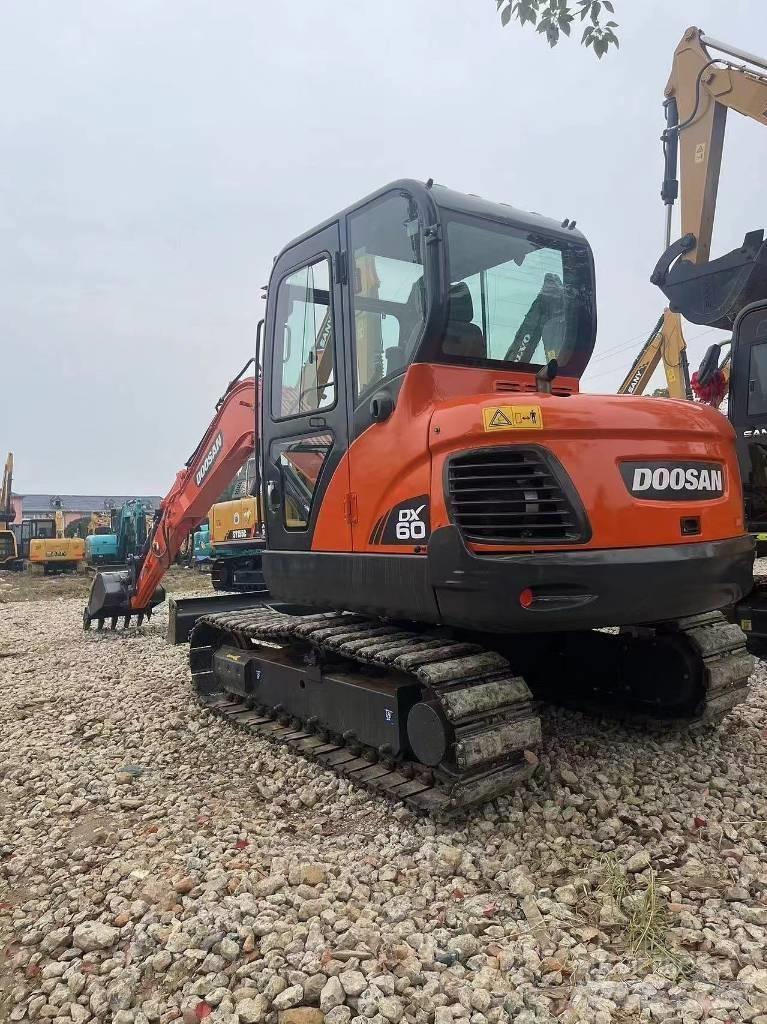 Doosan DX60 Mini rýpadlá < 7t