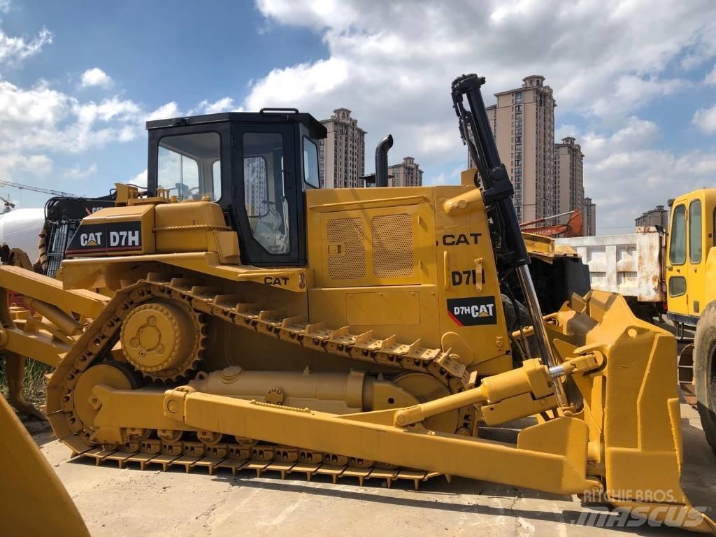 CAT D 7 H Pásové dozéry