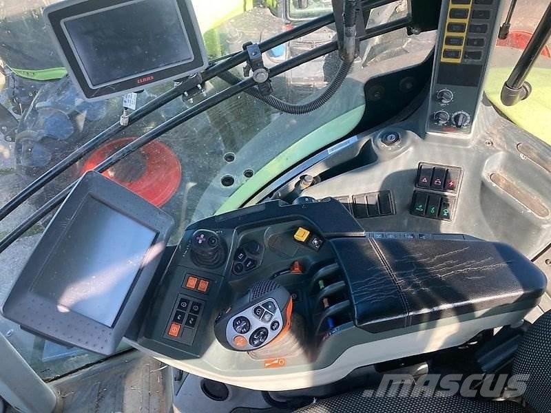 CLAAS Axion 830 Traktory
