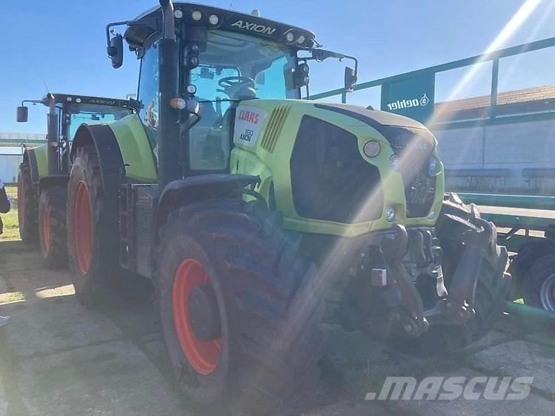 CLAAS Axion 830 Traktory