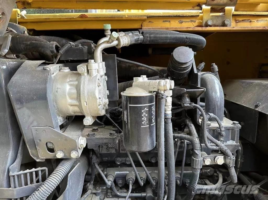 Komatsu PC70-8 Midi rýpadlá 7 t - 12 t