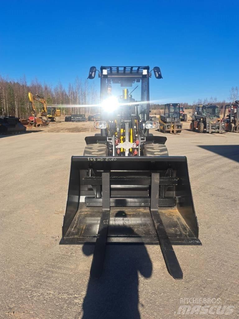 JCB 403 Viacúčelové nakladače