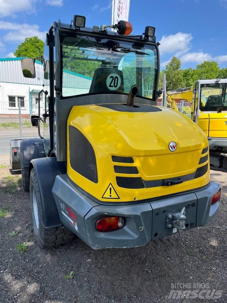 Wacker Neuson WL 52 Kolesové nakladače