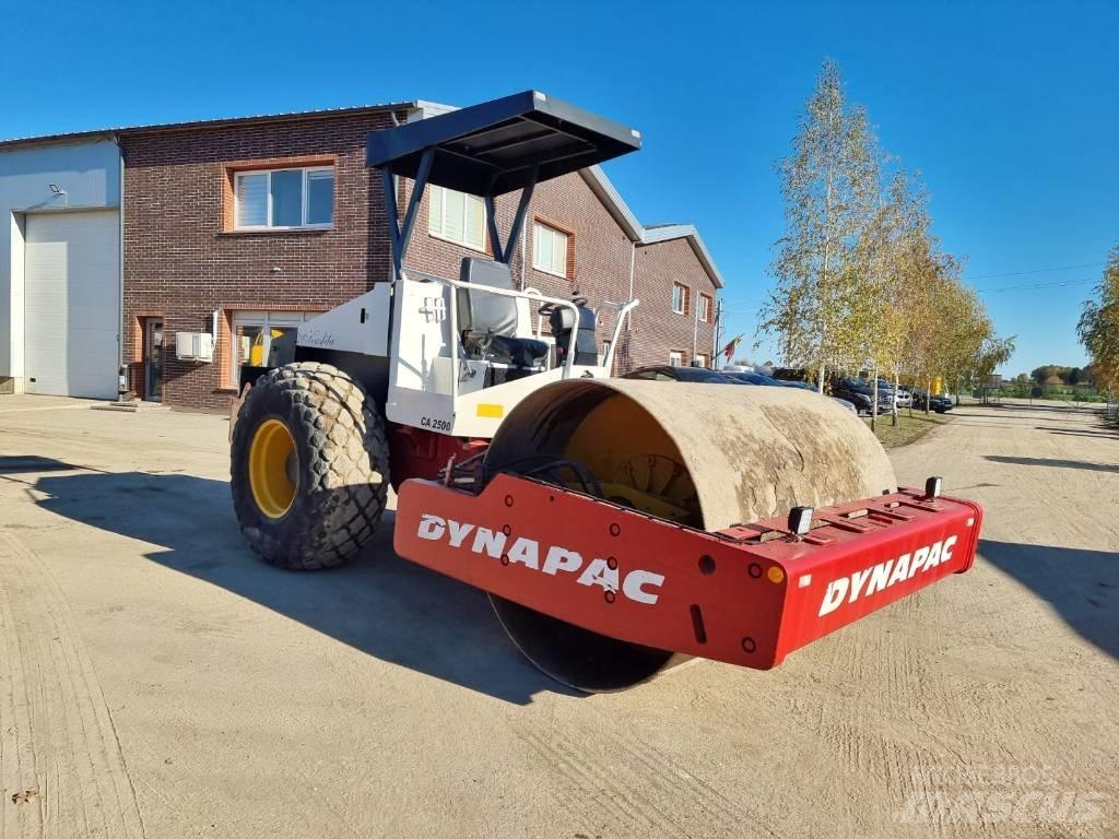 Dynapac CA 2500 Ťahačové valce