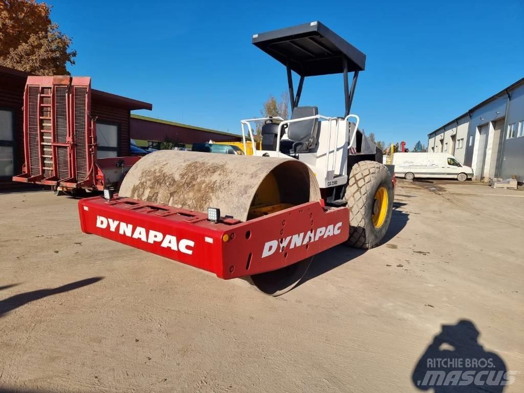 Dynapac CA 2500 Ťahačové valce