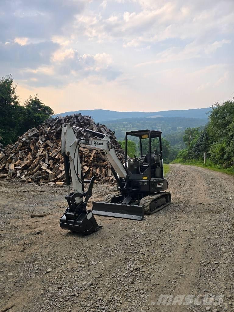 Bobcat E 32 Mini rýpadlá < 7t