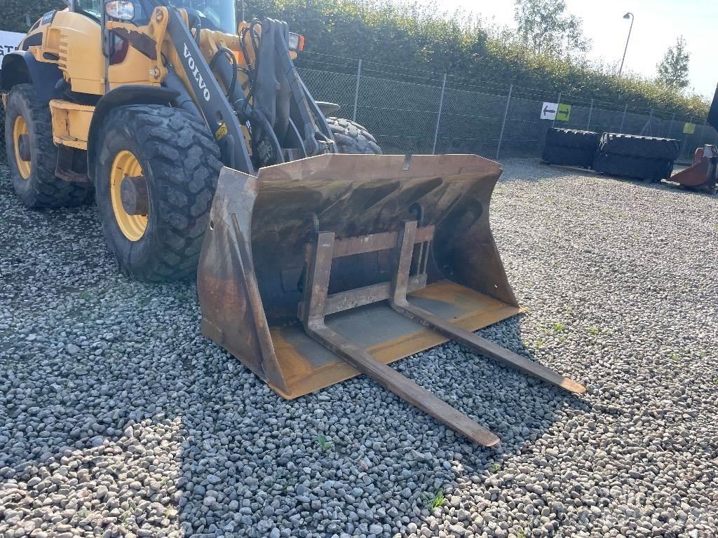 Volvo BM L45 Kolesové nakladače