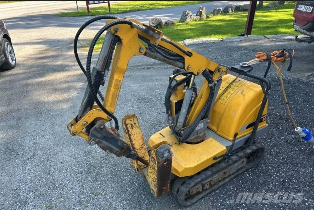 Brokk 40 Demolačné rýpadlá