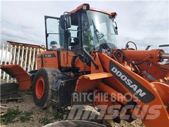 Doosan DL 300-3 Kolesové nakladače
