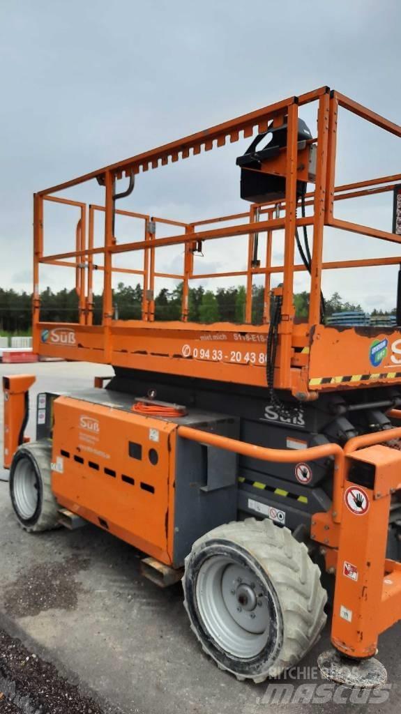 SkyJack SJ 6832 RTE Nožnicové zdvíhacie plošiny