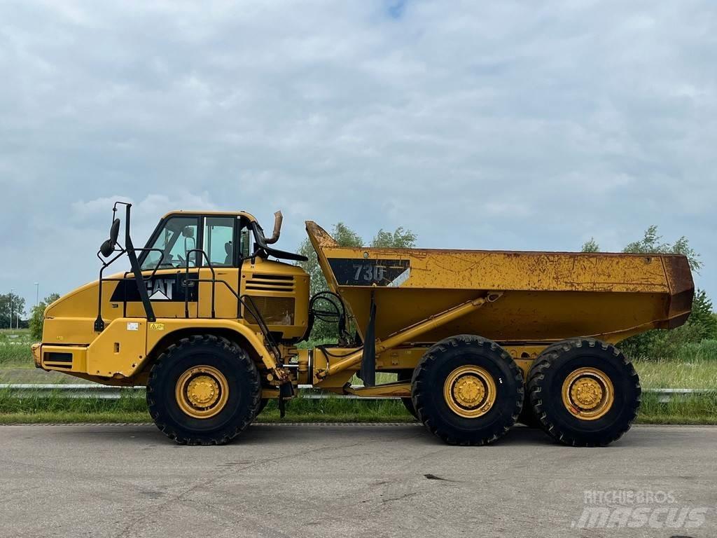CAT 730 Kĺbové nákladné autá