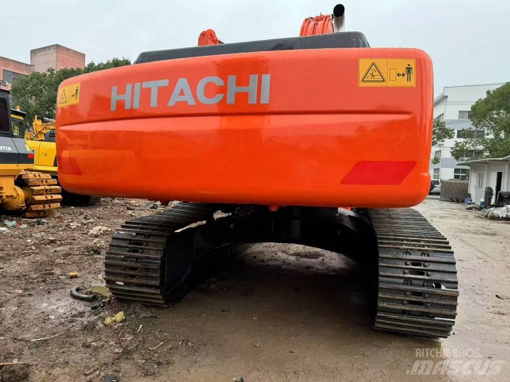 Hitachi ZX 350 Pásové rýpadlá