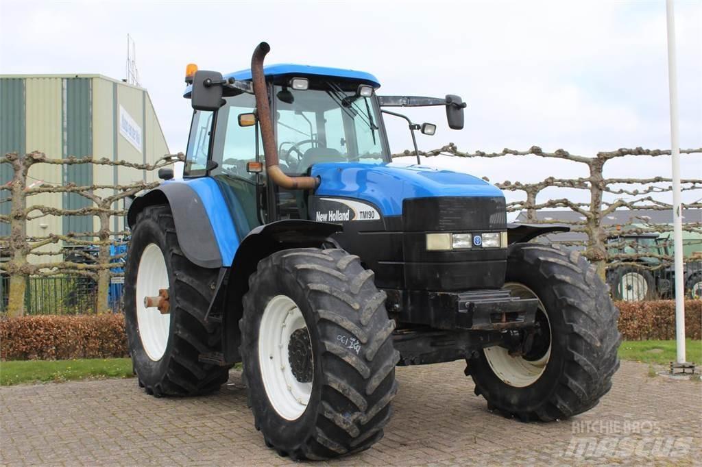 New Holland TM190 Traktory