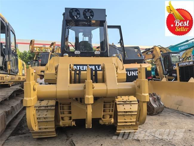 CAT D 7 G Pásové dozéry